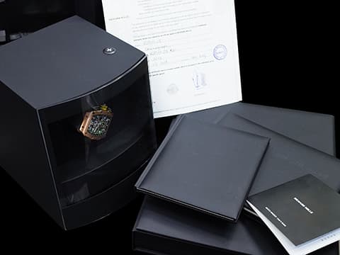 RICHARD MILLE 理查德•米勒  RM011 03   RM 011-03RG  飛返計時  雙發條盒 18K玫瑰金  3D立體鏤空面盤  可變式幾何結構自動盤  五級鈦合金PVD塗層機芯   特殊金花鍵螺絲   賽車元素設計  頂級製錶工藝   !   錶界王者頂峰&nbsp;2018年保卡&nbsp; 酒桶型 計時碼表  自動上鏈 49.94 x 44.50 x 16.15 mm