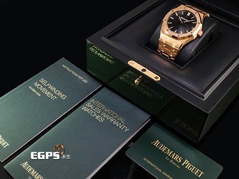 Audemars Piguet 愛彼 AP Royal Oak 皇家橡樹 15500OR.OO.1220OR.01 18K玫瑰金材質 鏈帶款 黑色鐫刻Grande Tapisserie大型格紋面盤&nbsp;2020年保卡  自動上鍊 41mm