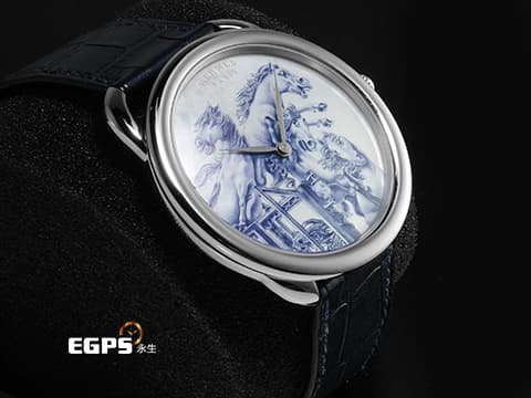 HERMES 愛馬仕 ARCEAU系列 Grand carrosse royal 自由野性的豪華皇家馬車 18K白金材質 微繪工藝腕錶 彩繪珍珠母貝面盤 限量12只 新錶參考訂價：2,402,000 元 自動上鍊 41mm