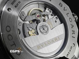 BVLGARI 寶格麗 Octo Roma WorldTimer 103762 不鏽鋼材質 <font color="#05f0f0">世界時區顯示</font>&nbsp;<font color="#e0fdff">霧面藍色巴黎釘紋錶盤 快拆功能錶帶 自由切換鏈帶、膠帶風格搭配</font><font color="#FF0000">&nbsp;2025年保卡</font>&nbsp;自動上鍊 41mm