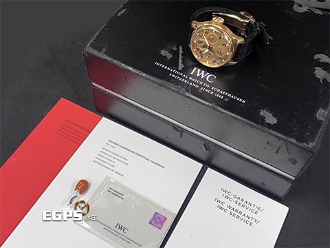 IWC 萬國 BIG PILOTS 大飛行員 萬年曆 IW502639 18K玫瑰金材質  七日鍊動力儲存顯示  經典南北月相萬年曆腕錶、四位數字年份顯示  自動上鍊 46mm