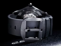 CORUM 崑崙 Bubble 泡泡錶 L082 / 03245  大泡泡神奇博彩腕錶 Poker Games 黑色PVD不鏽鋼金屬材質 <font color="#74d56a">特殊半球體拱形雙面玻璃鏡面 撲克牌桌彩繪面盤</font> <font color="#FF0000"> 全球限量88只</font> 自動上鍊 42mm
