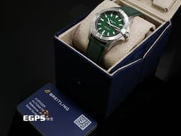 BREITLING 百年靈 Avenger 42 復仇者系列 A17328101L1X1 不鏽鋼材質&nbsp;<font color="#009100">綠色面盤</font>&nbsp;<font color="#FF0000">2025年保卡</font> 自動上鍊 42mm