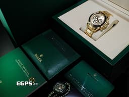 ROLEX 勞力士 Cosmograph Daytona 宇宙計時型 迪通拿 126508 <font color="#f5dea8">金色熊貓 金色及亮黑色錶盤 </font> 計時碼表 <font color="#FF0000"> 2025年新式綠卡 原廠全部膠膜&nbsp;</font> 18K黃金材質 賽車錶 自動上鍊 40mm
