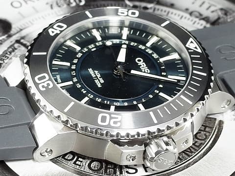 ORIS 豪利時  AQUIS 時間之海 生命之源 01 733 7730 4125-Set RS 不鏽鋼材質&nbsp;錶背鐫刻萊茵河地圖 藍色面盤&nbsp;全球限量2343只&nbsp;自動上鏈&nbsp; 43mm