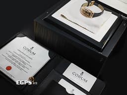 CORUM 崑崙 Gold Bridge 金橋 113.102.85&nbsp;經典 酒桶型 <font color="#fbcf32">18K玫瑰金材質 雙側邊全透視錶殼 全鏤空設計</font>&nbsp;<font color="#05f0f0">原廠鑲嵌168顆鑽石錶圈（約0.65克拉）</font><font color="#ff0000">酒桶型錶殼線條流暢 當代美學 新錶訂價：約1,595,700元台幣</font> 手上鍊 34x51mm