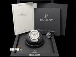Hublot宇舶 ClassicFusion經典融合系列 521.NX.2611.LR 鈦金屬材質 <font color="#faffb8">特色銀白蛋白石面盤</font><font color="#eff0b2"> </font><font color="#7c90a2">鍍銠銀色指針與條形時標</font>&nbsp;自動上鍊 45mm