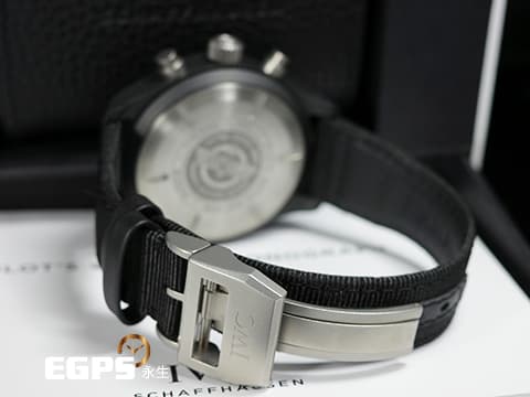IWC 萬國 Pilot`s Chronograph 飛行員系列 IW389101 計時碼表 星期日期顯示「Top Gun」海軍空戰部隊 黑陶瓷錶殼 2021年保卡&nbsp;自動上鏈 44.5 mm