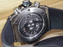 Hublot 宇舶 BIG BANG 大爆炸 Unico Blackmagic 421.NX.1170.RX.1704&nbsp;&nbsp;<font color="#e2e2e2">鈦金屬材質 飛返計時碼錶</font>&nbsp;&nbsp;<font color="#70cce1">原鑲162顆鑽石錶圈（約1.1克拉）</font> <font color="#ff0000">2025年最新電子式保單</font> 自動上鍊 44mm