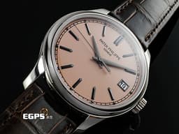 PATEK PHILIPPE 百達翡麗 PP Calatrava 系列 經典 5227G-015 18K白金材質 <font color="#0582f5">炭灰白金三維多面「子彈」時標 獨特軍官式底蓋</font><font color="#FF0000">&nbsp;</font><font color="#fbb689">鮭魚色面盤</font><font color="#FF0000"> 2026年保單 </font> 自動上鍊 39mm