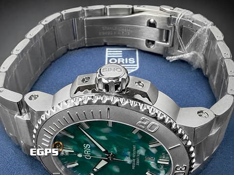 ORIS豪利時 Oris Aquis Date x Bracenet特別版 0173377304137 獨一無二的綠色萬花筒紋理 每支紋路皆不同 海洋保護聯名款 原廠膠膜全新未拆封&nbsp;不鏽鋼材質 2025年保單 潛水錶 自動上鍊 43.5mm