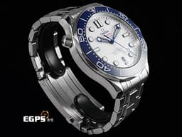 OMEGA 歐米茄 Seamaster 海馬系列 52230422004001 <font color="#0582f5">白色陶瓷面盤 藍色陶瓷錶圈</font> 同軸擒縱 <font color="#FF0000">海馬300 2021年保卡 附原廠藍色橡膠錶帶</font>&nbsp;專業潛水錶300米防水 自動上鍊 42mm