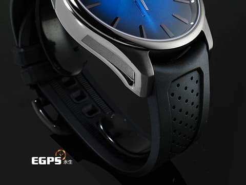 H.MOSER &amp; CIE 亨利慕時 PIONEER CENTRE SECONDS 開拓者 3200-1205 DLC鍍黑不鏽鋼材質 電光藍fumé煙燻面盤  2023年保單卡&nbsp;大三針 自動上鍊 42.8mm