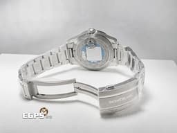 Montblanc萬寶龍 1858 GMT MB129616 <font color="#0582f5">藍色太陽放射紋面盤 </font><font color="#05f0f0">錶背雕刻世界地圖、海洋及 24 個時區城市名稱 可作為世界時間參考</font><font color="#0582f5"> </font><font color="#ff0000">2025年</font>&nbsp;不鏽鋼材質<font color="#FF0000">&nbsp;</font>自動上鍊 43mm