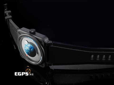 Bell &amp; Ross 柏萊士 BR-03 Astro&nbsp;黑陶瓷+PVD不鏽鋼材質 宛若太空的藍色砂金石地球面盤 對應著時、分、秒針的火星、月亮、衛星&nbsp;BR03A-EMM-CE/SRB 限量999支 2025年保卡&nbsp;自動上鍊 41mm