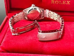 ROLEX 勞力士 Datejust 79174 銀灰色面盤 原廠鑽石時標 18K白金三角坑紋圈 904L不鏽鋼材質&nbsp;<font color="#ff0000" style="font-size: 10pt;">&nbsp;</font><span style="font-size: 10pt;">自動上鍊蠔式女錶 26mm</span>