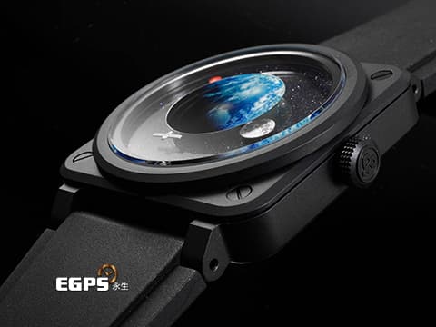 Bell &amp; Ross 柏萊士 BR-03 Astro&nbsp;黑陶瓷+PVD不鏽鋼材質 宛若太空的藍色砂金石地球面盤 對應著時、分、秒針的火星、月亮、衛星&nbsp;BR03A-EMM-CE/SRB 限量999支 2025年保卡&nbsp;自動上鍊 41mm