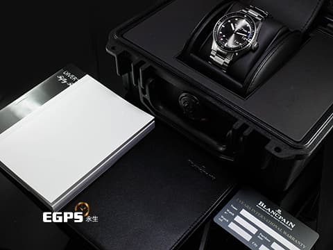 BLANCPAIN 寶鉑 五十噚系列 5071 1110 71S 不鏽鋼材質 鏈帶款&nbsp;灰色流星放射飾紋 年曆錶&nbsp;2024年保卡 台灣公司貨 錶友未使用蒐藏品 官方訂價：993,000元&nbsp;自動上鍊 43mm