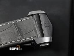 OMEGA 歐米茄 Speedmaster Chronograph 超霸 速霸 <font color=#ADADAD>Grey Side of the Moon「月之暗面」灰色陶瓷錶殼</font> 31163445199001 玫瑰金外圈 <font color=#33CCFF>Gibeon 隕石面盤</font> 計時碼表 <font color=#FF0000>2021年台灣公司貨</font> 同軸擒縱 自動上鍊 44.25mm