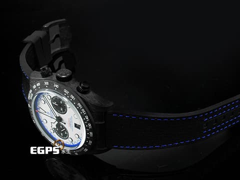TUDOR 帝舵 Black Bay Chrono “Carbon 25” M79377KN-0001 黑色碳纖維材質 79377&nbsp;碳纖維材質計時盤 F1賽車圖案鈦金屬底蓋 「極速白」 F1車隊紀念款 限量2,025支 2025年保卡&nbsp;自動上鍊 42mm
