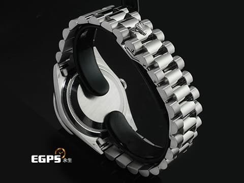 ROLEX 勞力士 Oyster Perpetual Day-Date 18346 蠔式 DD 星期日曆型 PT950 鉑金材質&nbsp;原廠鑲嵌鑽石錶圈、時標 冰藍色經典電腦浮雕紀念面盤『極為少見的鉑金羚羊頭圖騰』＊絕版增值中 自動上鏈 36mm