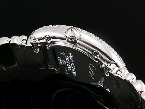 Cartier 卡地亞 BAIGNOIRE 鵝蛋 WB5095L2 18K白金材質 鍊帶款 原廠鑲嵌明亮式切割圓鑽錶圈 鑲嵌凸圓形鑽石錶冠&nbsp;&nbsp;米白色面盤 新錶參考訂價：1,350,000元 石英機芯 22.5x30mm