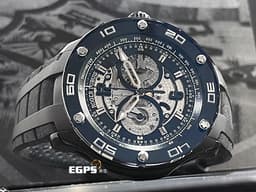 ROGER DUBUIS 羅杰杜彼 Pulsion 鈦金屬計時碼錶 RDDBPU0005&nbsp; 冒險家鏤空計時腕 <font color="#fafa01">2025年保單</font>錶&nbsp;<span style="font-size: 10pt;">RDDBPU0005 微型自動盤  </span><font color="#FF0000" style="font-size: 10pt;">極線條簡潔流暢，又不失神秘感 <font color="#FFFF33">延伸至錶殼側面的藍寶石水晶錶圈&nbsp;</font>機芯100%符合日內瓦印記標準的製錶商</font><span style="font-size: 10pt;"> 自動上鏈 44mm</span>