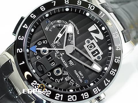 ULYSSE NARDIN 雅典 El Toro 挑戰者萬年曆腕錶 320-00 18K白金材質 黑色陶瓷圈 黑色繩索紋面盤 GMT 大日期窗 自動上鍊 萬年曆超級複雜功能腕錶 附原廠膠帶及膠帶專用錶扣&nbsp;43mm