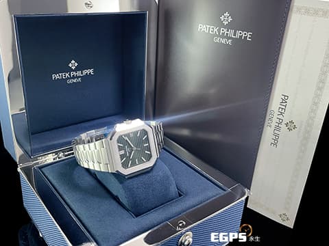 Patek Philippe 百達翡麗 PP Cubitus 5821/1A-001 不鏽鋼材質&nbsp;綠色橫條浮雕日輝紋面盤&nbsp;大三針&nbsp;方形圓角錶殼 橄欖綠 2026年保單  自動上鍊 45mm