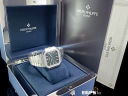 Patek Philippe 百達翡麗 PP Cubitus 5821/1A-001 不鏽鋼材質&nbsp;<font color="#c0f2bf">綠色橫條浮雕日輝紋面盤</font><font color="#2828FF">&nbsp;</font>大三針<font color="#ff0000">&nbsp;方形圓角錶殼 橄欖綠</font><font color="#fafa01"> 2026年保單 </font> 自動上鍊 45mm
