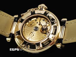 CARTIER 卡地亞 PASHA DE CARTIER 帕夏 2519 大型款 18K黃金材質&nbsp;<font color="#05f0f0">原廠鑲嵌鑽石錶圈</font>&nbsp;<font color="#0582f5">白色扭索面盤 極具辨識度的鑲嵌鑽石錶冠鎖設計</font>&nbsp;自動上鏈 32mm