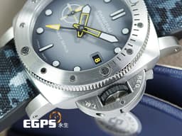 PANERAI 沛納海 Submersible GMT Navy SEALs PAM01323 <font color=#ADADAD>漸</font><font color=#9c9893>層</font><font color=#4F4F4F>灰</font>面盤 PAM1323 <font color=#ffa500>兩地時間</font> 小秒針 三日鍊 不鏽鋼 <font color=#FF0000>2022年保卡</font> 潛水錶 自動上鏈 44mm