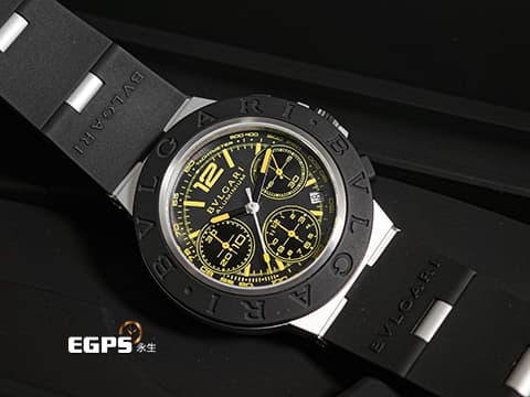 BVLGARI 寶格麗 Bulgari Aluminium Gran Turismo 103893 《跑車浪漫旅》聯動特別版&nbsp;鋁合金+鈦金屬材質&nbsp;霧黑色髮絲紋錶盤&nbsp;黑色橡膠刻度錶圈&nbsp;BB41ATCH 計時碼表&nbsp;限量1200只&nbsp;2025年保卡&nbsp;自動上鍊 40mm