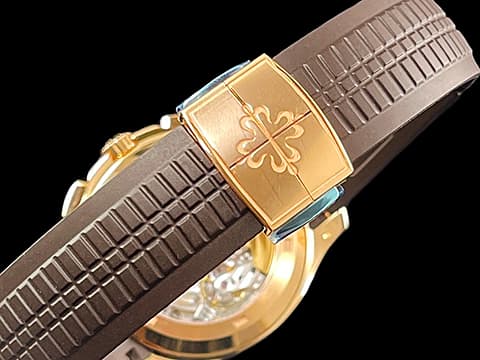Patek Philippe 百達翡麗 PP錶  Aquanaut  5968R-001 海探 手雷 18K玫瑰金材質 海底探險家飛返計時腕錶&nbsp;漸變效果的棕色日輝紋錶盤&nbsp; 2025年保單 自動上鏈   42.2mm