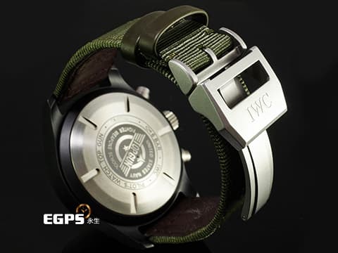 IWC 萬國 Pilot`s Chronograph 飛行員系列 IW389101 計時碼表 星期日期顯示「Top Gun」海軍空戰部隊 黑陶瓷錶殼 2021年保卡&nbsp;自動上鏈 44.5 mm