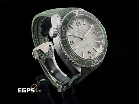 OMEGA 歐米茄 Seamaster Planet Ocean 600 海馬 宇宙海洋 215.32.44.21.06.001 磨砂不鏽鋼材質 綠色磨砂陶瓷單向旋轉錶圈&nbsp;同軸擒縱 2026年保卡&nbsp;潛水錶 自動上鍊 43.5mm