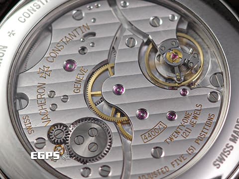 Vacheron Constantin 江詩丹頓 VC錶 Historiques Triple Calendrier 1942 歷史名作系列 三重日曆&nbsp;經典「牛角」錶耳設計 3110V/000A-B425 全日曆 小秒針 不鏽鋼&nbsp;日內瓦印記 2021年保單&nbsp;手上鏈 40mm
