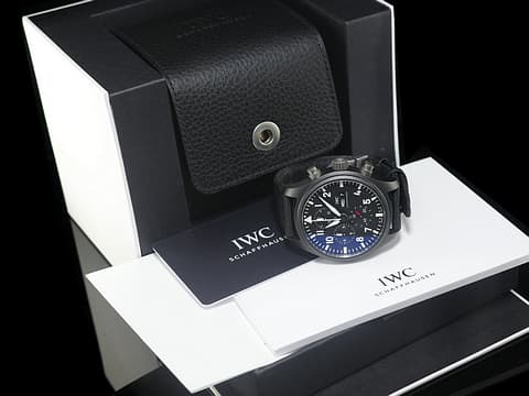 IWC 萬國 Pilot`s Chronograph 飛行員系列 IW389101 計時碼表 星期日期顯示「Top Gun」海軍空戰部隊 黑陶瓷錶殼 2021年保卡&nbsp;自動上鏈 44.5 mm