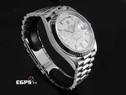 ROLEX 勞力士 Day-Date DD 40 蠔式 日期星期型 228239&nbsp;18K白金材質 <font color="#05f0f0">隕石面盤搭配10顆方形切割鑽石</font>&nbsp;<font color="#ff0000">2023年保卡 蒐藏未使用品</font>&nbsp;經典三角坑紋錶框 元首型（President）總統帶 自動上鍊 40mm