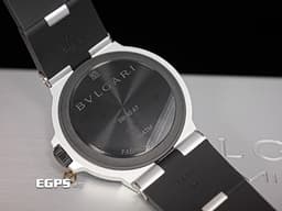 BVLGARI 寶格麗 Bulgari Aluminium系列 103382&nbsp;<font color="#e2e2e2">鋁合金+鈦金屬材質</font>&nbsp;<font color="#4F4F4F">黑色橡膠刻度錶圈</font>&nbsp;大三針&nbsp;<font color="#FF0000">2025年保卡</font>&nbsp;自動上鍊 40mm