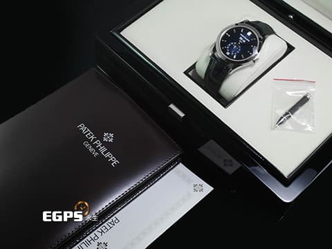 Patek Philippe 百達翡麗 PP錶 Complications Annual Calendar 複雜功能時計 5396G-017 年曆錶 月相盈虧 漸層藍色面盤 原廠鑲嵌鑽石時標&nbsp;18K白金材質 2025年保單 已貼膜&nbsp;自動上鍊 38.5mm