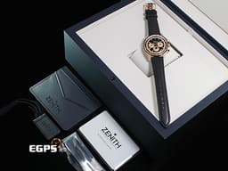 ZENITH 真力時 El Primero 系列 Chronomaster 18.3400.3610&nbsp;18K玫瑰金材質 <font color="#fdac3a">玫瑰金搭配皮革錶帶 優雅風格計時錶款 月相顯示功能 全日曆</font> 高振頻 1/10秒計時碼表&nbsp;<font color="#ff0000">2026年保卡 新錶訂價：924,500元</font>&nbsp;自動上鍊 38mm