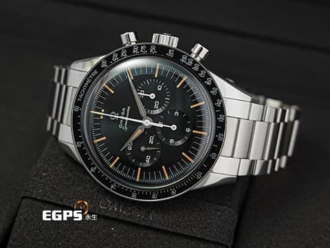 OMEGA 歐米茄 Speedmaster 超霸 速霸「FOiS」The First OMEGA in Space 藍灰色面盤&nbsp;31030405006001 復古色夜光指針、時標 復刻第一枚上太空的OMEGA腕錶 計時碼表 不鏽鋼材質&nbsp;2024年保卡 台灣公司貨&nbsp;同軸擒縱 手上鏈 39.7mm