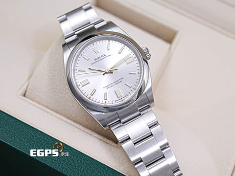 ROLEX 勞力士 Oyster Perpetual 36 蠔式恆動型 126000 銀色太陽紋面盤搭配金色指針、立體時標 經典 OP36 大三針 不鏽鋼 2023年保卡 自動上鍊 36mm