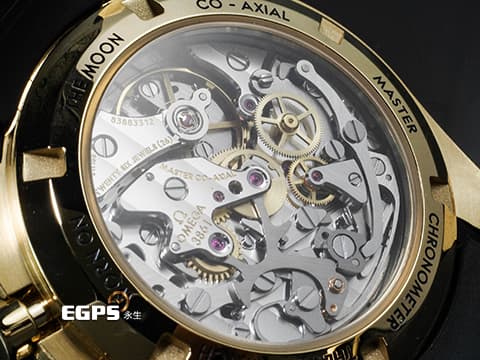 OMEGA 歐米茄 Speedmaster Moonwatch Professional 超霸 登月 計時碼錶 速霸 Moonshine金 31062425099001&nbsp;余文樂 金色熊貓面盤 宛若隕石表面的錶帶內襯&nbsp;3861機芯&nbsp;2022年保卡&nbsp;同軸擒縱 手動上鏈 42 mm