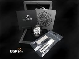 HUBLOT 宇舶 Big Bang Unico Sang Bleu 大爆炸 5級鈦金屬材質 415.NX.2027.VR.MXM18&nbsp;<font color="#FF0000">刺青藝術家 Maxime Büchi聯名款 幾何圖形指針 全球限量200只</font>&nbsp;自動上鍊 45mm