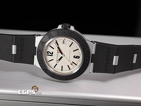 BVLGARI 寶格麗 Bulgari Aluminium系列 103382&nbsp;鋁合金+鈦金屬材質&nbsp;黑色橡膠刻度錶圈&nbsp;大三針&nbsp;2025年保卡&nbsp;自動上鍊 40mm