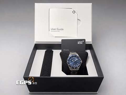 Montblanc萬寶龍 1858 GMT MB129616 藍色太陽放射紋面盤 錶背雕刻世界地圖、海洋及 24 個時區城市名稱 可作為世界時間參考 2025年&nbsp;不鏽鋼材質&nbsp;自動上鍊 43mm
