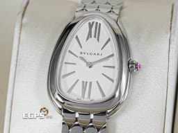 BVLGARI 寶格麗 Serpenti Seduttori系列 103937 <font color="#c2c1c1">銀白色面盤搭配羅馬數字時標</font>&nbsp;經典&nbsp;<font color="#fa00fa">六角形蛇鱗鍊節錶帶</font>&nbsp;不鏽鋼材質&nbsp;<font color="#FF0000">2026年保單</font>&nbsp;石英機芯 33mm