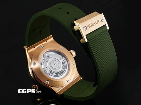 HUBLOT 宇舶 Classic Fusion Chronograph Titanium 42 經典融合 542.OX.8980.RX 宇舶獨家 18K王金材質&nbsp;綠色太陽紋面盤 2025年電子保單 僅試戴極新品&nbsp;自動上鍊 42mm